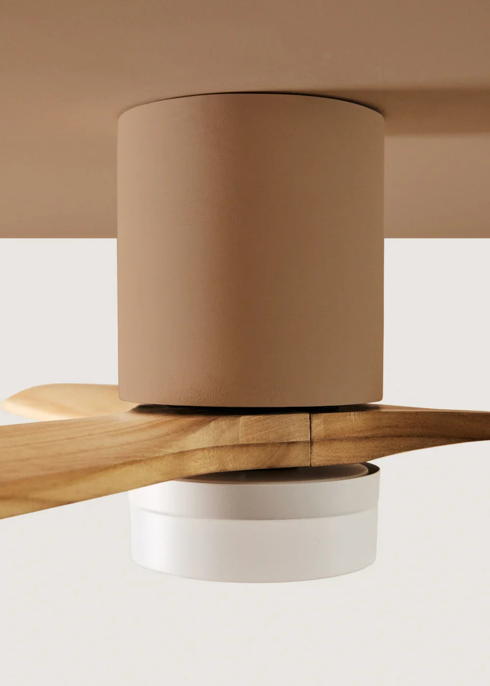 Ventilador de techo 40W silencioso Ø132cm 100% madera con carcasa de yeso personalizable